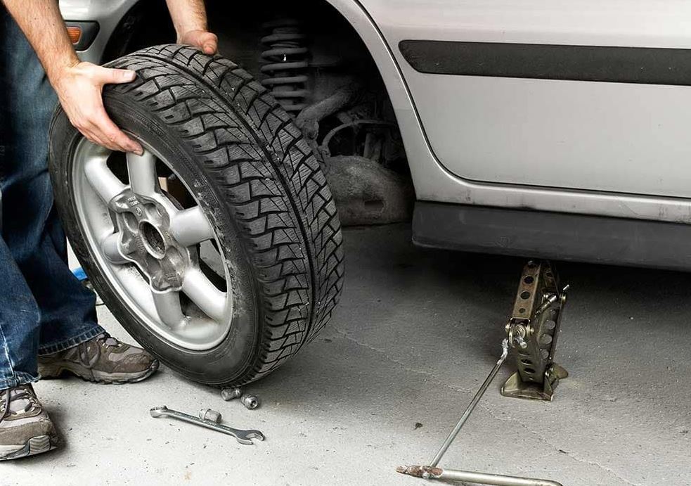 flat tire change